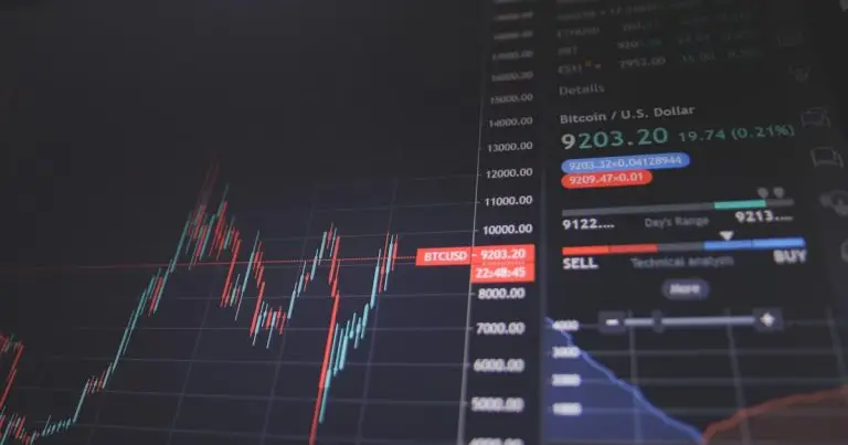 Gümüş 56,30 Dolarda Düşüş Trendini Sürdürüyor: Canlı Seviyeler