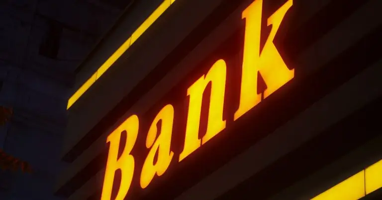 ICICI Bank’ın İlk Çeyrek Karı Beklentileri Aştı, Kredilerde Patlama