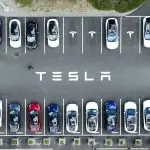 Tesla Kârlılıkta Düşüş Yaşıyor: Gelir Artışına Rağmen Robotik ve Yapay Zeka Yatırımları Etkili