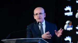 Bakan Şimşek'ten enflasyon mesajı: Kalıcı fiyat istikrarı hedefimizden taviz vermiyoruz