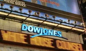 Dow Jones 454 Puan Geriledi; Wall Street Teknoloji ve Hürmüz Gerilimiyle Baskılandı