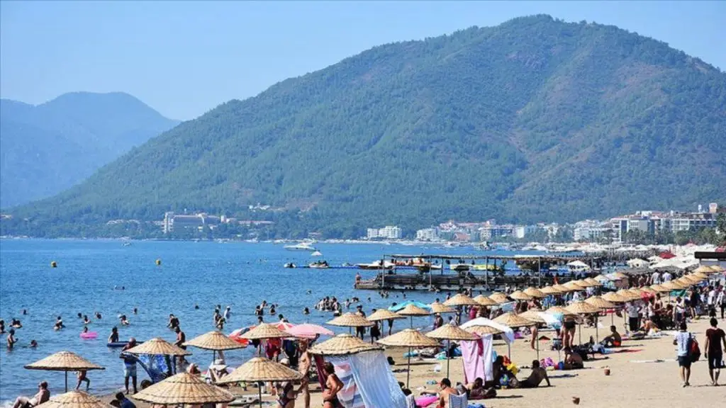 Turizm Gelirinde İkinci Çeyrek Düşüşü: Yüzde 2,6 Azaldı